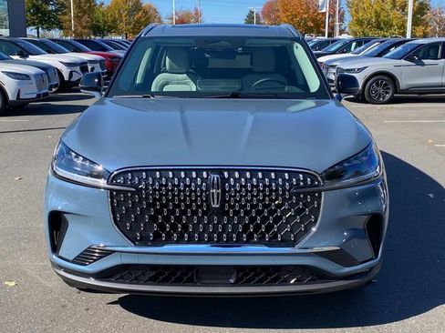 New 2026 Lincoln Aviator Reserve image 2