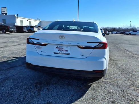Used 2025 Toyota Camry LE image 26