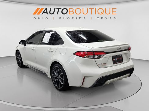 Used 2021 Toyota Corolla SE FWD image 3