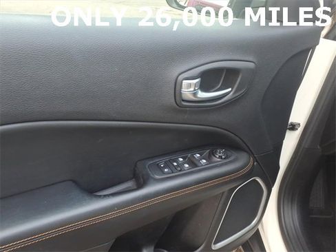 Certified 2020 Jeep Compass Limited image 9