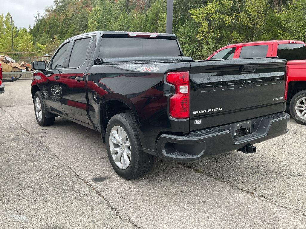 Used 2022 Chevrolet Silverado 1500 Custom AWD/4WD image 4