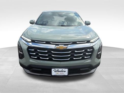Used 2026 Chevrolet Equinox LT w/ Convenience Package II AWD/4WD image 9