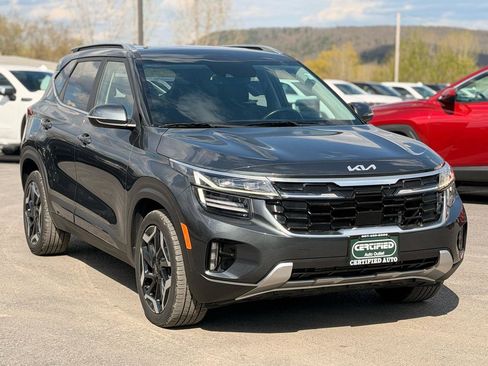 Used 2024 Kia Seltos SX AWD/4WD image 3