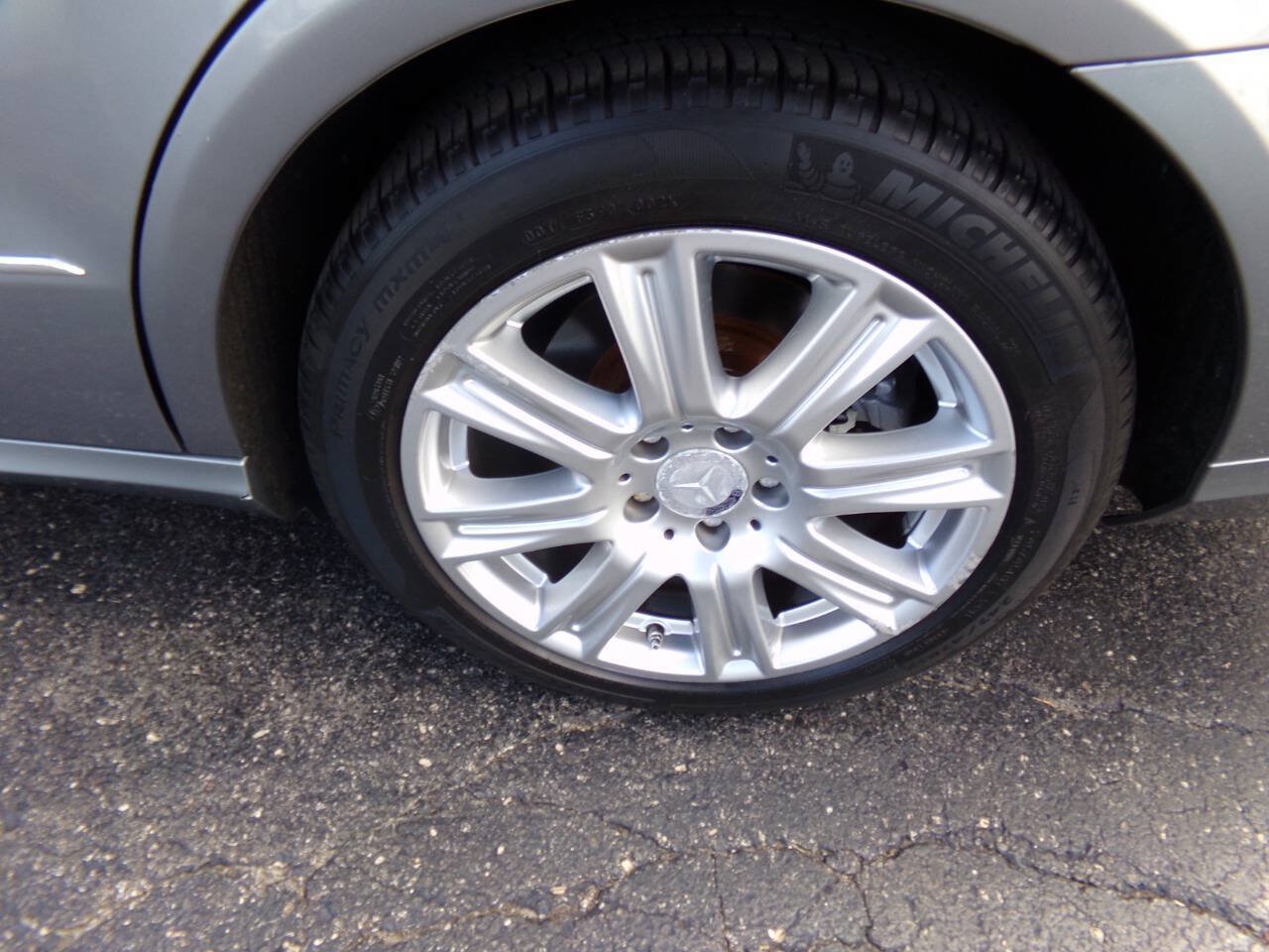 Used 2012 Mercedes-Benz E 350 4MATIC Sedan image 37