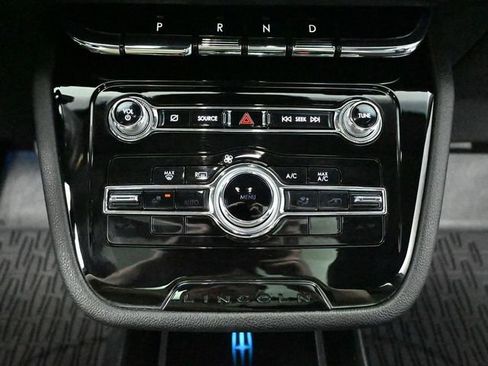 Used 2022 Lincoln Corsair Reserve w/ Equipment Group 201A image 37