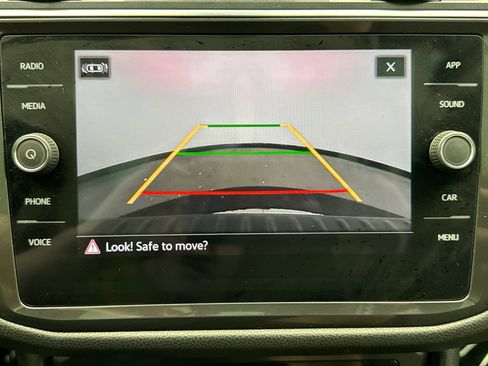Used 2023 Volkswagen Tiguan SE R-Line FWD image 24
