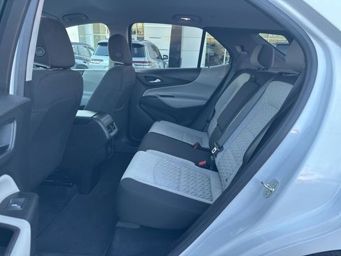 Used 2024 Chevrolet Equinox LT image 27