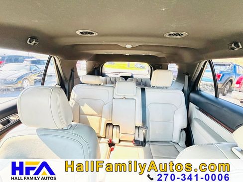 Used 2018 Ford Explorer Limited AWD/4WD image 22