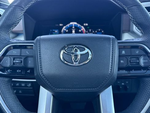 Used 2023 Toyota Sequoia Capstone AWD/4WD image 36