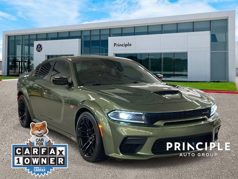 Used 2023 Dodge Charger Scat Pack image 3