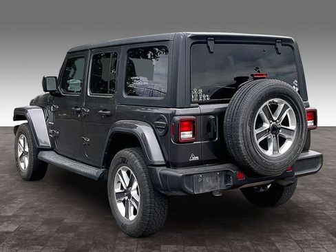 Used 2021 Jeep Wrangler Unlimited Sahara AWD/4WD image 4