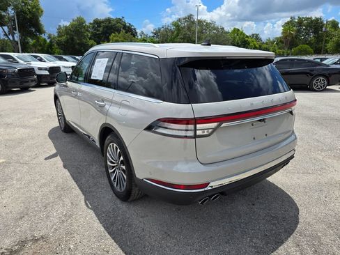 Used 2022 Lincoln Aviator Reserve RWD image 4