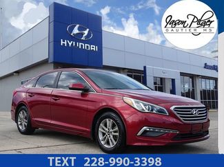 Used 2015 Hyundai Sonata SE w/ Winter Package FWD video 1
