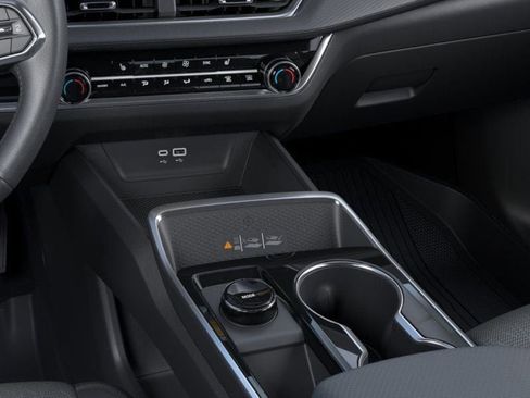 New 2026 Chevrolet Equinox LT w/ Convenience Package II FWD image 23