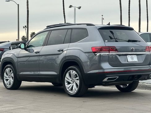 Certified 2022 Volkswagen Atlas SE image 6