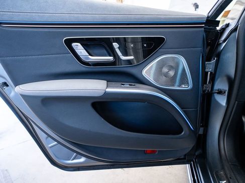 Used 2023 Mercedes-Benz EQS 580 4MATIC Sedan image 53