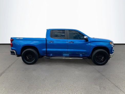 Used 2023 Chevrolet Silverado 1500 LT AWD/4WD image 8