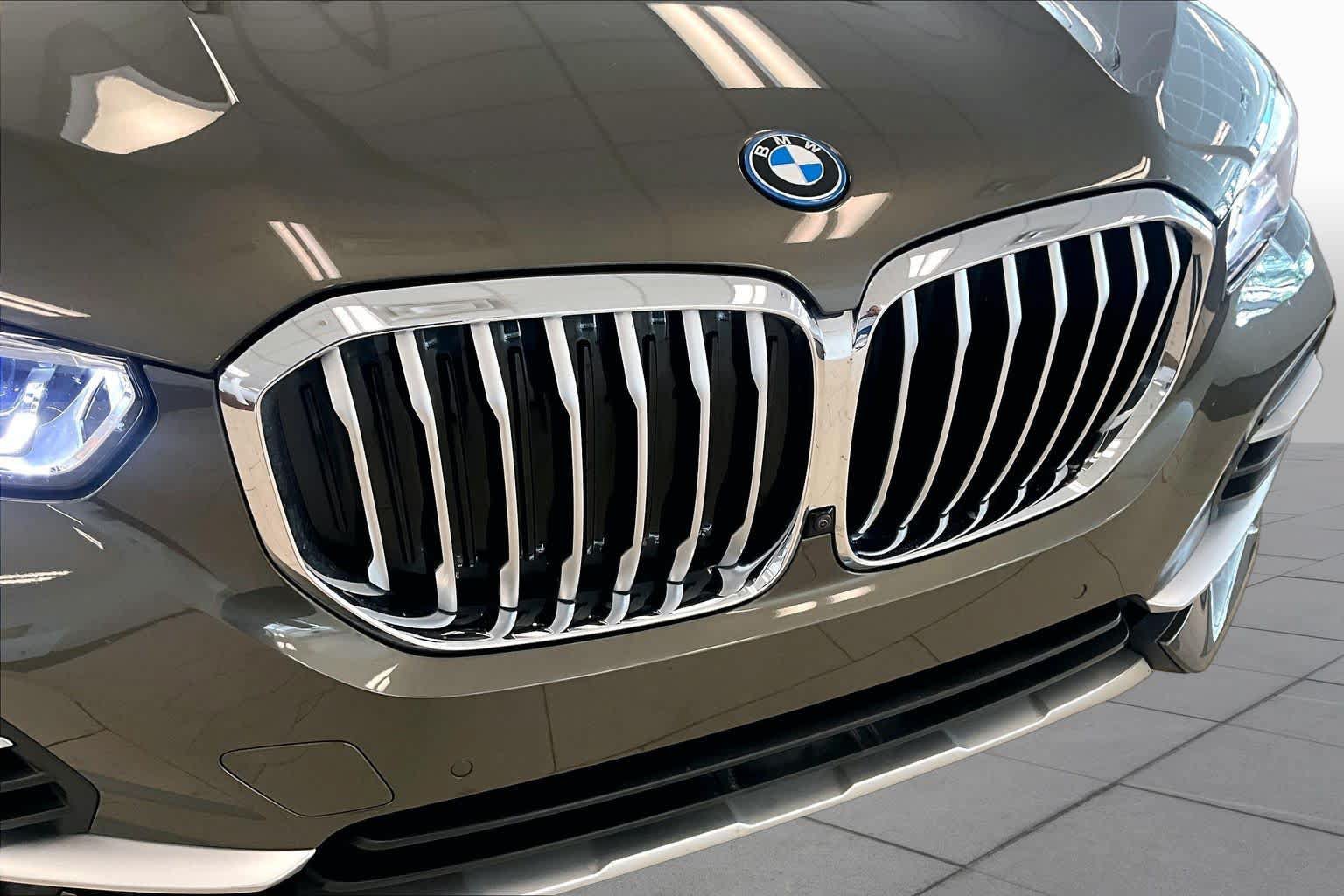 Used 2023 BMW X5 xDrive45e w/ Executive Package AWD/4WD image 27