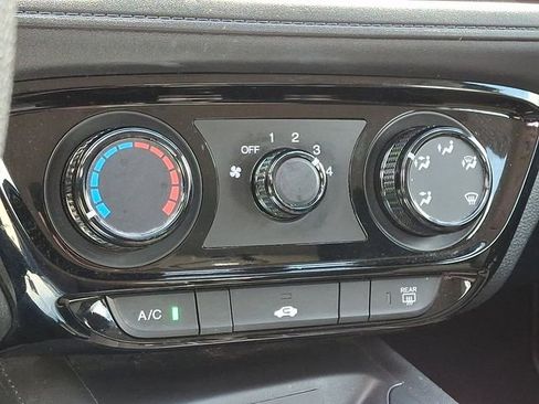 Used 2017 Honda HR-V LX image 17