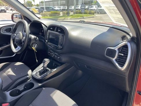 Used 2024 Kia Soul LX w/ Option Group 015 FWD image 26