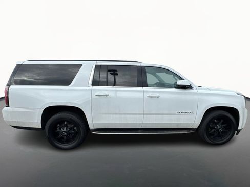 Used 2020 GMC Yukon XL SLT w/ HD Trailering Package image 2