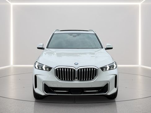 Used 2026 BMW X5 xDrive40i AWD/4WD image 8