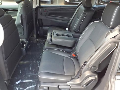 New 2026 Honda Odyssey Elite image 9