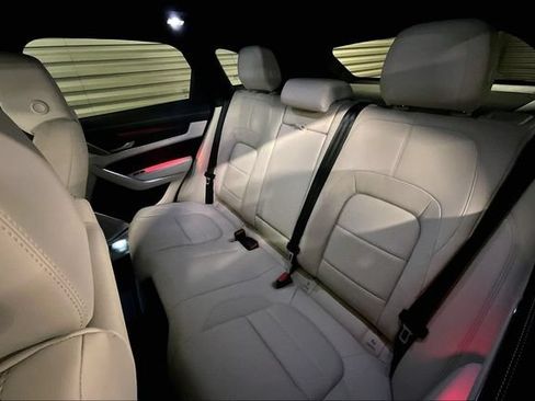 New 2026 Jaguar F-PACE R-Dynamic S AWD/4WD image 9