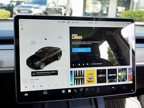 Used 2021 Tesla Model Y Long Range image 26