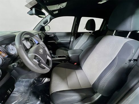 Certified 2021 Toyota Tacoma TRD Sport image 19