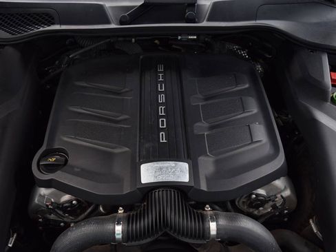 Used 2017 Porsche Cayenne GTS AWD/4WD image 99