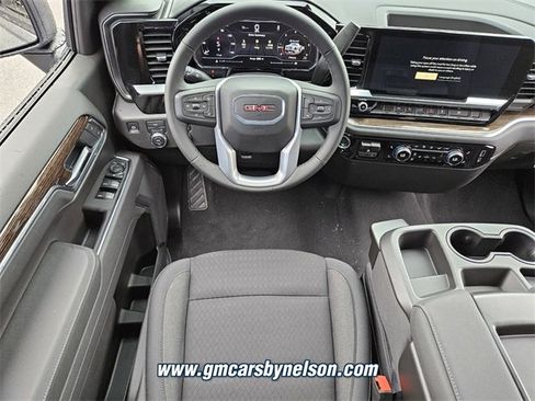 New 2025 GMC Sierra 1500 Elevation image 7