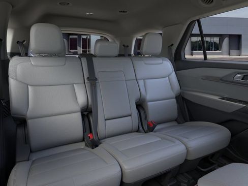 New 2026 Ford Explorer Active w/ Active Comfort Package AWD/4WD image 11