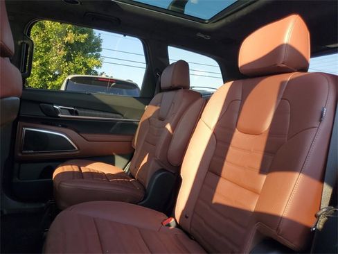 New 2025 Kia Telluride SX Prestige image 9