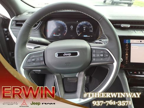 New 2026 Jeep Grand Cherokee Limited w/ Limited Altitude Package AWD/4WD image 11