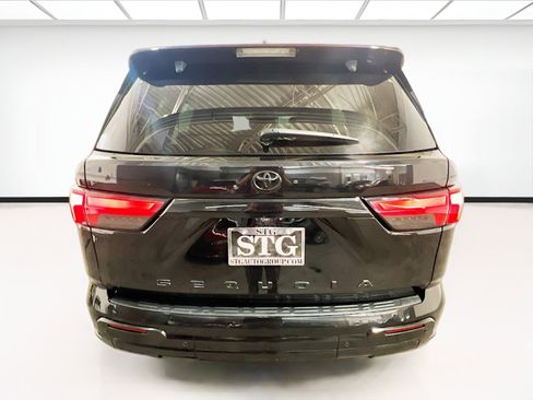 Used 2024 Toyota Sequoia Limited image 5
