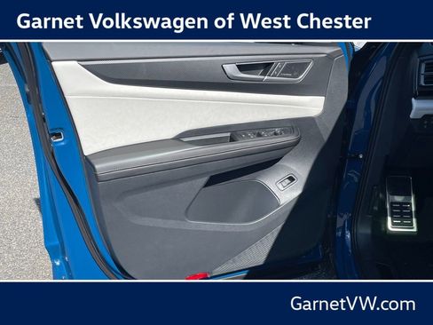 New 2026 Volkswagen Atlas Cross Sport SEL Premium R-Line AWD/4WD image 11