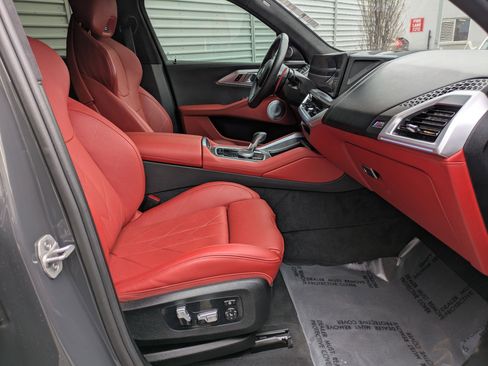 Used 2025 BMW XM AWD/4WD image 28