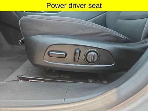 Used 2023 Chevrolet Malibu LT FWD image 21