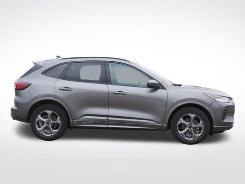 Certified 2023 Ford Escape ST-Line Select w/ Tech Pack #2 AWD/4WD image 2