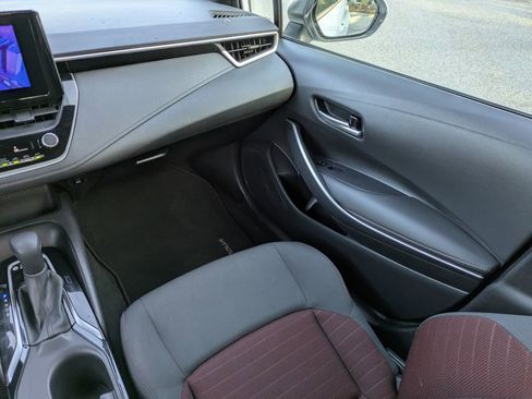 Used 2024 Toyota Corolla SE image 16