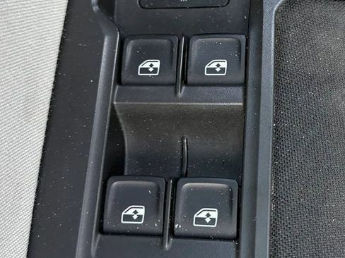Used 2020 Volkswagen Tiguan S FWD image 21