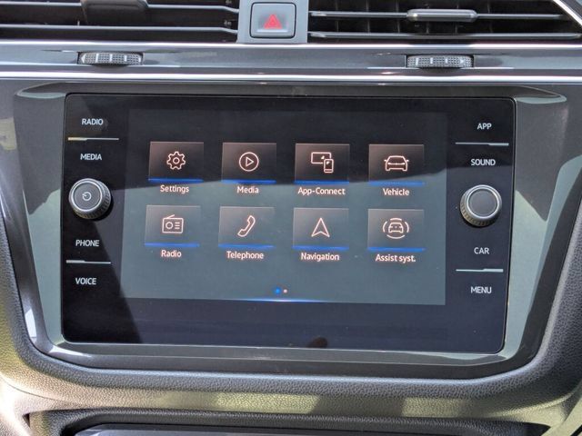 Used 2023 Volkswagen Tiguan SE R-Line FWD image 15