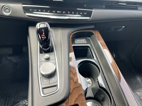 Used 2021 Cadillac Escalade ESV Sport Platinum image 36