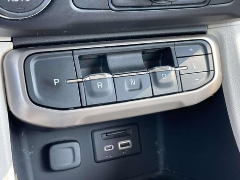 Certified 2021 GMC Acadia Denali w/ Denali Technology Package FWD image 27