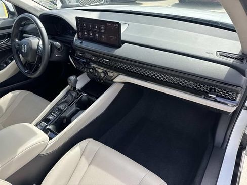 Certified 2023 Honda Accord EX-L image 13