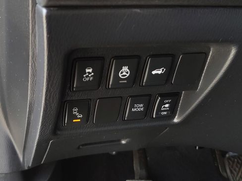 Used 2020 Nissan Pathfinder SL FWD image 24