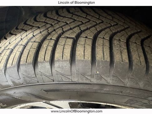 Used 2019 Honda CR-V Touring image 12