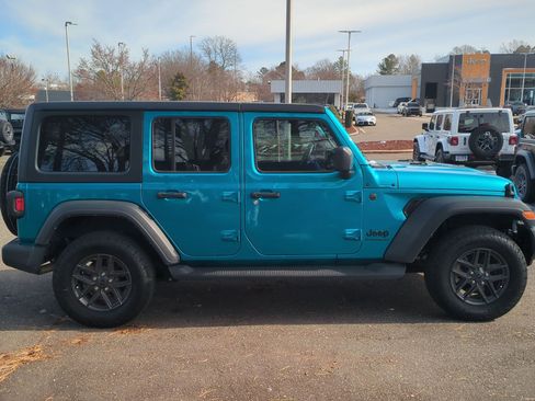 Used 2024 Jeep Wrangler Sport image 4