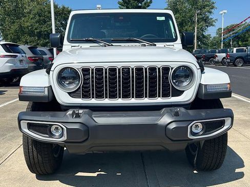 New 2025 Jeep Wrangler Sahara image 9